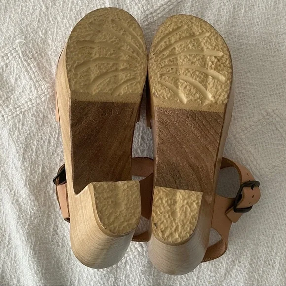 No. 6 Tan Leather Mules with Wooden Platform, Size 39 - Picture 14 of 15